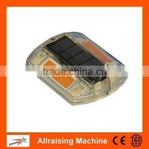 Double Side 4 LED Solar Plastic Road Stud thumbnail-2