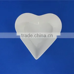 White Ceramic Heart Shaped Bowl thumbnail-1