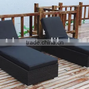 Patio Wicker Lounge Bed thumbnail-1