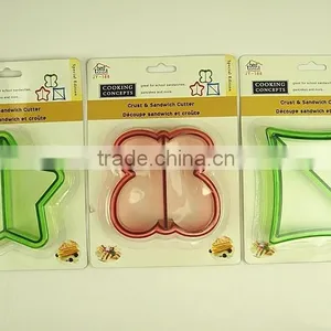 Plastic Crust and Sandwich Cutter thumbnail-1