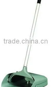 Plastic Dustpan With Long Handle thumbnail-1