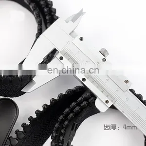 Black Long Chain Nylon Zipper Polyester Waterproof Zipper Factory Price Zipper thumbnail-6