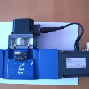 BOSCH REXROTH HYDRAULIC PROPORTIONAL DIRECTIONAL CONTROL VALVE 4WRZE10E25-7X/6EG24N9TK31/A1M thumbnail-2