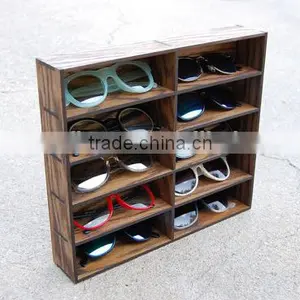 Wooden Eyewear Display Case thumbnail-4
