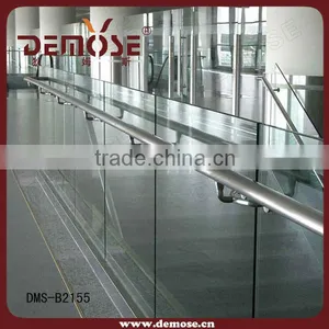 A Balustrade Wiht Aluminum Frame and Steel Handrail thumbnail-1