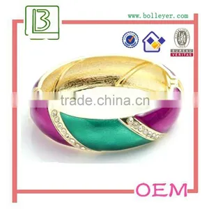 Customized Original Heart Bracelet Wholesale With Metal thumbnail-6