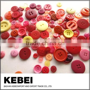Colourful 2 Holes and 4 Holes Fancy Decorative Buttons Made in China thumbnail-4