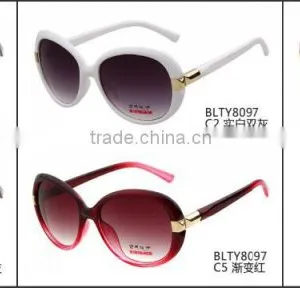 Hot Wholesell Vintage Gradient Frame Sunglasses thumbnail-5
