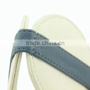 Fine Workmanship Round Folding Factory Price PU Pocket Mirror thumbnail-3