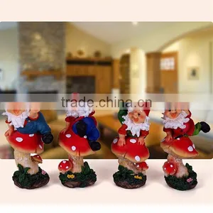 Wholesale Custom Resin Decorative Mashroom Garden Gnome Figurines thumbnail-6
