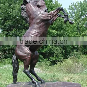 Garden Sculpture Metal Crafts Life Size Horse Statues Bronze Sculpture for Sale thumbnail-3