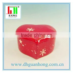 Christmas Red Ceramic Candle Holder in Heart Shape thumbnail-1