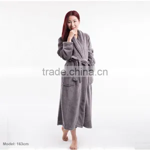 2015 Hot Sale China Factory Wholesale Micro Soft Fabric Cheap Cozy 100% Polyester Coral Fleece Pretty Warm Sexy Lady's Bathrobe thumbnail-5