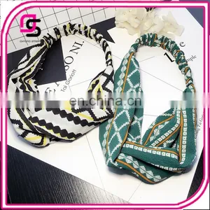 Cross Cloth With A Korean Belt In the Middle of TheKnot Geometric Design Headdress thumbnail-1
