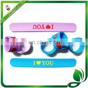 Silicone Rubber Snap Wristband With Custom Logo thumbnail-2