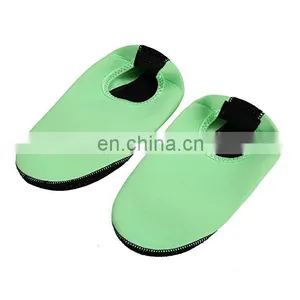 Unisex Fashion Waterproof Beach Aqua Shoes thumbnail-3