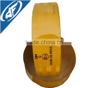 EN471 UM High Intensive Reflective Tape thumbnail-1