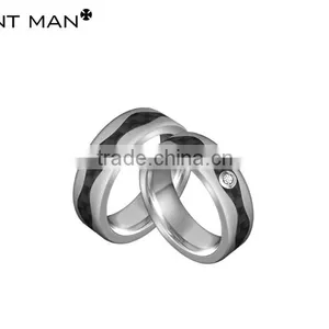 Fashion 8mm Mens Bands Rose Gold Plating High Polish Band Carbon Fiber Ring Hammer Finish Titanium Ring Band thumbnail-4