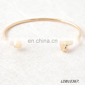 Cuff Gold Circle Bracelate thumbnail-1