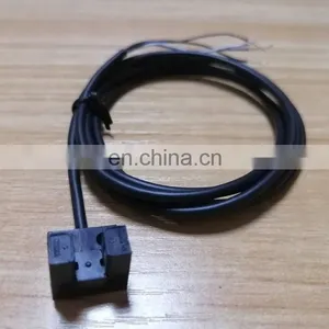 OmRon Photoelectric Switch Sensor EE-SX951-W thumbnail-1