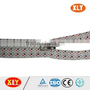 Shenzhen Xly Fancy Original Equipment Waterproof Nylon Zipper thumbnail-4