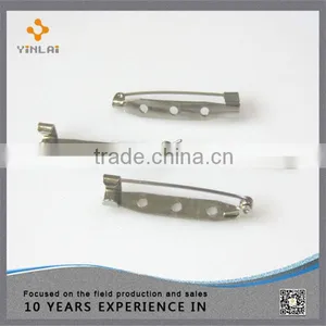 Gold Price Decorative Safety Pin thumbnail-1