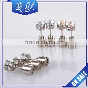 LED Gifts Good Gifts for Girls Birthday / Christmas Gifts Flashing Light Earrings Wholesale thumbnail-3