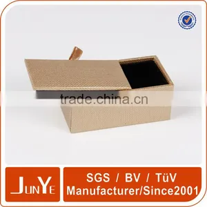 Gold and Black Cufflink Wine Paper Package Box With Handle thumbnail-4