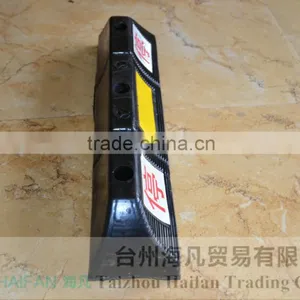 Good Price High Quality Tight Rubber Wheel Stopper Used in Parking/Car Rubber Wheel Stopper For Garage/Car Parking Stoppers thumbnail-4