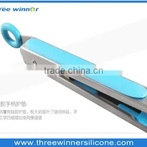 Silicone Kitchen Tongs thumbnail-4