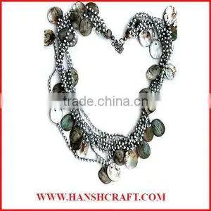 Shell Necklace thumbnail-1