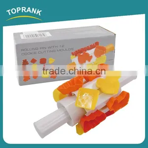 Toprank High Quality FDA Approved Cake Decorating Fondant Plastic Rolling Pin With 12 Cookie Cutting Moulds thumbnail-1