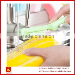 High Quality Plastic Fruit and Vegetables Cleaning Brush thumbnail-1