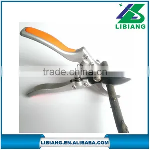 Wholesale Useful Stainless Steel Garden Tools of Heavy-duty Pruning Shears thumbnail-1