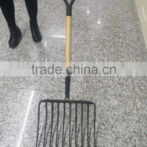Steel Material Farming Pitchfork With Handle Made in Chima thumbnail-5