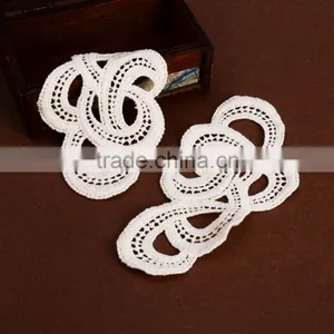 Cotton Chemical Lace Collar thumbnail-2