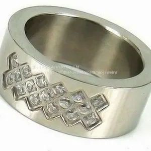 Fashion Jewelry Diamond Ring With Crystal For Young Women / Men thumbnail-3