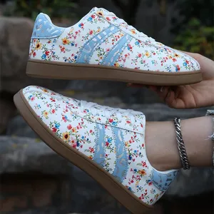Racing Red Fresh Floral Print Color Block Detail Lace Up Shoes Coffee Faux Suede Leopard Color Block Patchwork Sneakers Women Skateboard Trainner thumbnail-1
