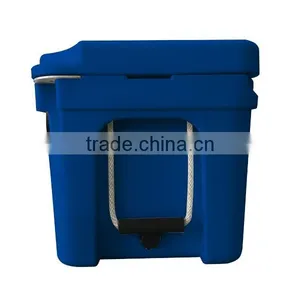 Rotomolded PE&PU Insulated Ice Chest Cooler Box For Food Use thumbnail-4