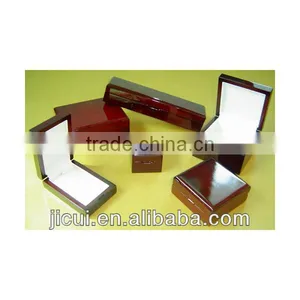 Latest Design Elegant Inner Decoration Jewelry Boxes With Metal Lock thumbnail-1