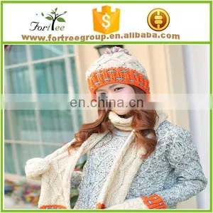 Cut Cashmere Knit Scarf Gloves Hat Sets thumbnail-1