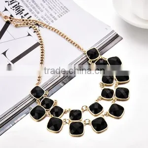 Jewelry Factory Wholesale Women Choker Resin Necklace Type Layered Necklace thumbnail-4