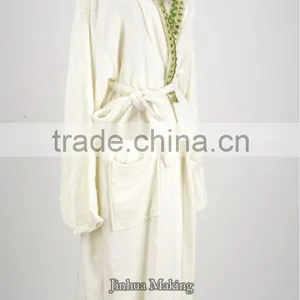 Exquisite Embroidery 100% Terry Cotton Bathrobe for Women thumbnail-2