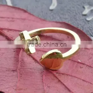 2016 New Design Pearl Finger Ring thumbnail-2
