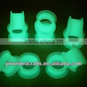 Silicone Glow In the Dark Ear Gauges-Ear Plugs-Flesh Tunnels thumbnail-1