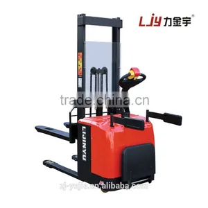 Custom 1.0/2.0 Tons Electric Stacker Good Price thumbnail-4