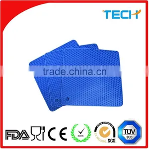 FDA Approved Food Grade Non-stick Flexible Heat Resistant 40 x 30 cm Restaurant Dining Silicone Table Mat thumbnail-3