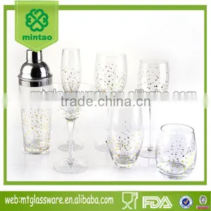 High Quality Wine Glass Set With Gold Decal thumbnail-1