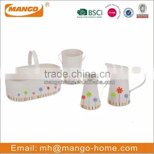 Decorative Metal Hanging Flower Basket thumbnail-4