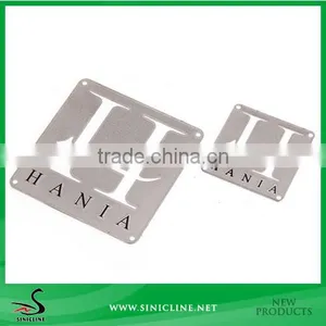 Sinicline Scarf Use Sliver Cut Logo Metal Tag thumbnail-1